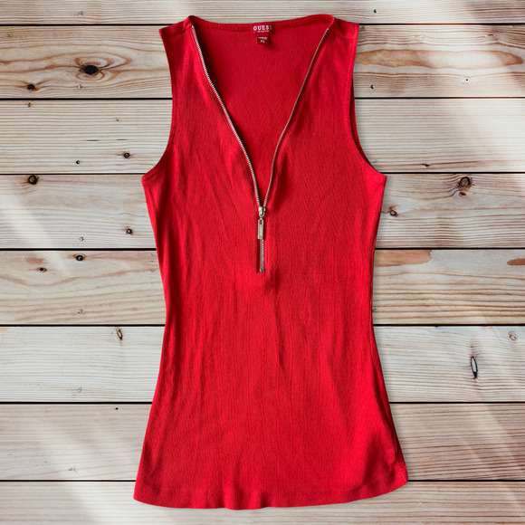 Guess Top (Size XS) - Picture 1 of 4